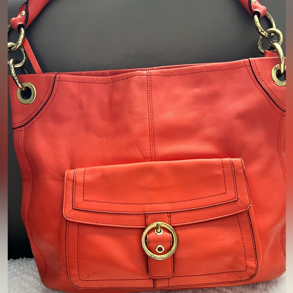 Elegant Red Leather Shoulder Bag